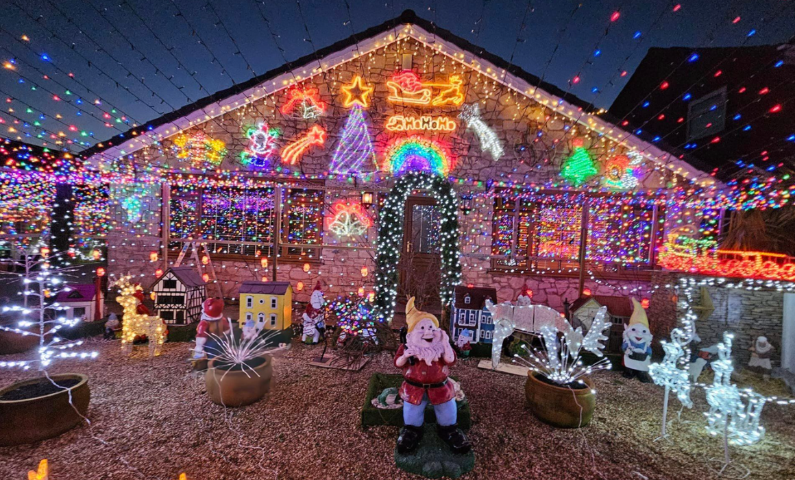 Winton Road Christmas Lights 2024 Yorkshire Air Ambulance